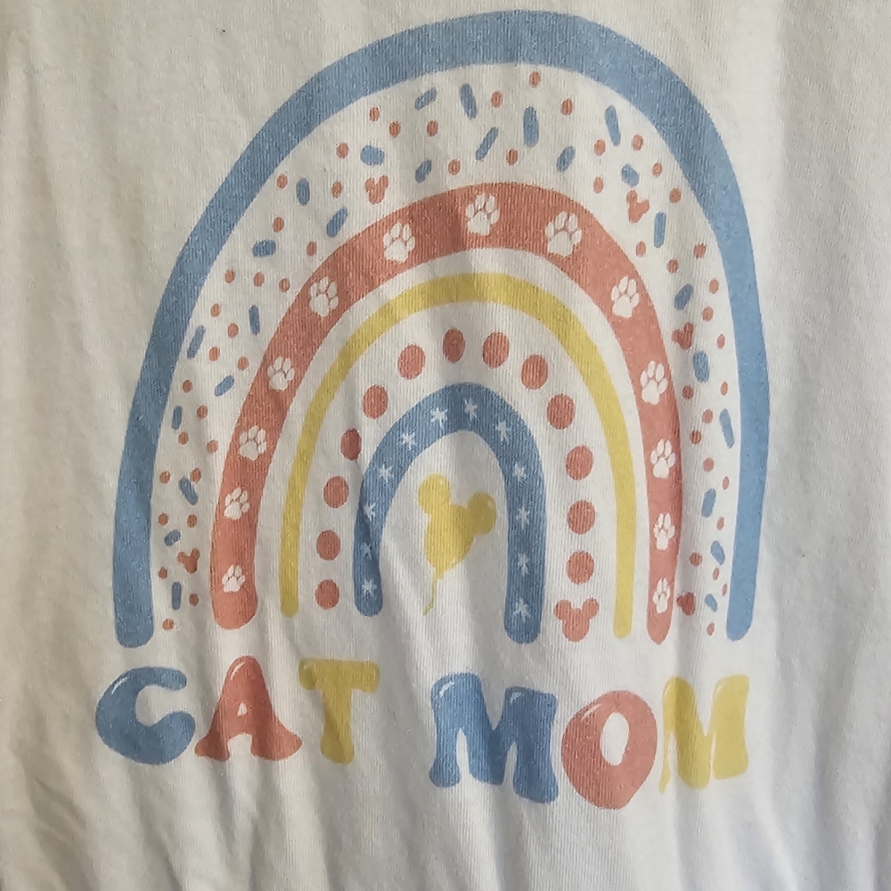Rainbow Cat Mom T Shirt Size Small 100% Cotton - Picture 2 of 4